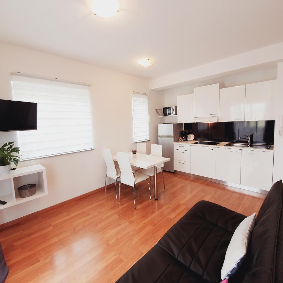 Marti Apartment *